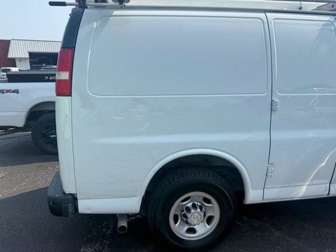 Used 2018 Chevrolet Express 2500 w/ Communications Package RWD image 2