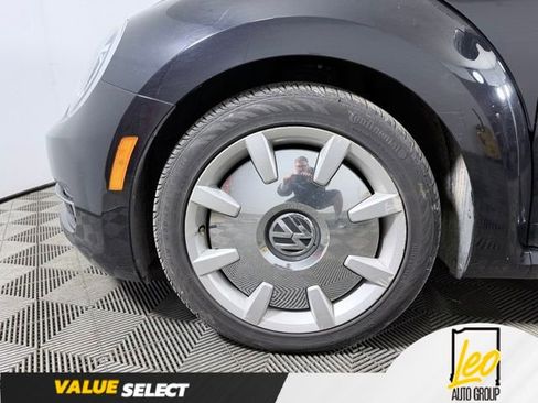 Used 2013 Volkswagen Beetle Turbo FWD image 14