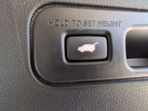 Used 2025 Honda Pilot Elite image 30