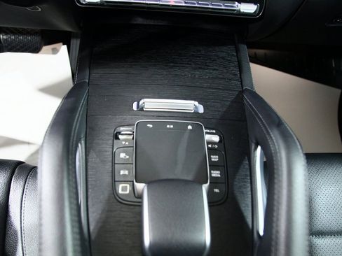 Used 2025 Mercedes-Benz GLE 350 4MATIC image 22