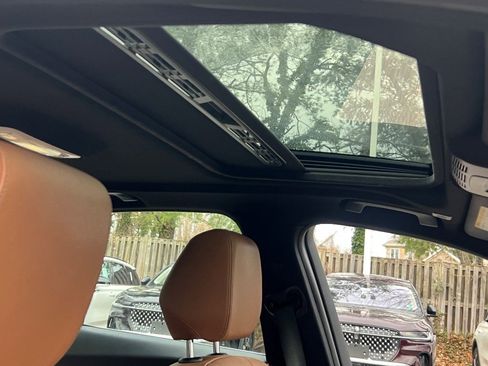 Used 2017 BMW 330e image 13