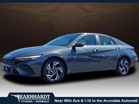 Used 2025 Hyundai Elantra Limited FWD image 1