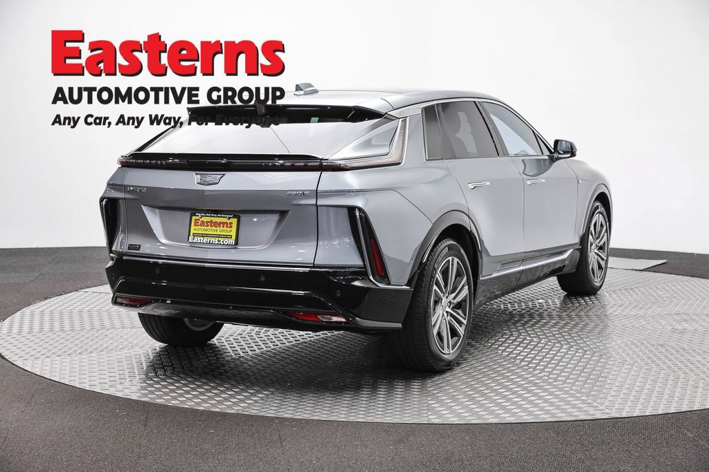 Used 2024 Cadillac Lyriq Luxury RWD image 5