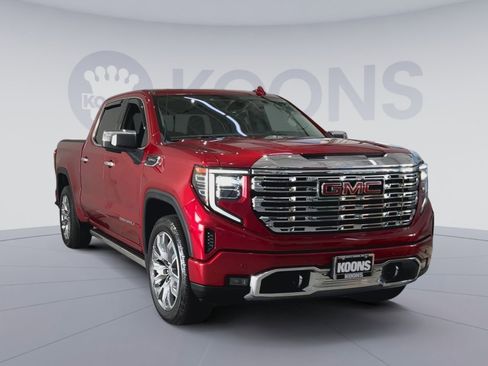Used 2022 GMC Sierra 1500 Denali w/ Denali Reserve Package image 4