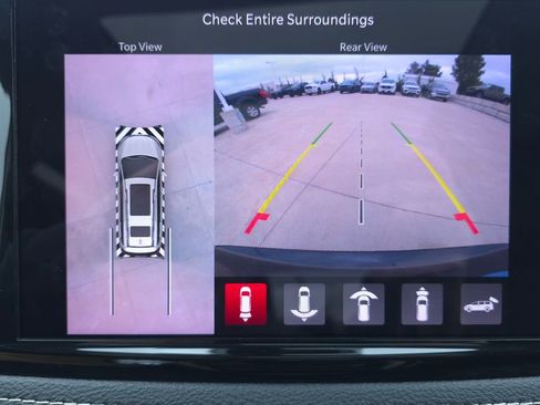 Certified 2022 Chrysler Pacifica Limited FWD image 38