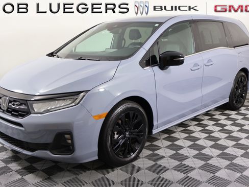 Used 2025 Honda Odyssey Sport-L image 3