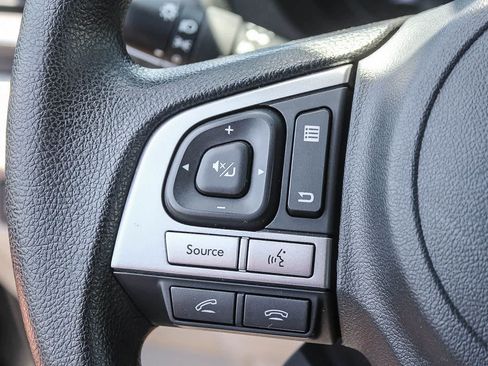 Used 2017 Subaru Forester 2.5i Premium AWD/4WD image 29