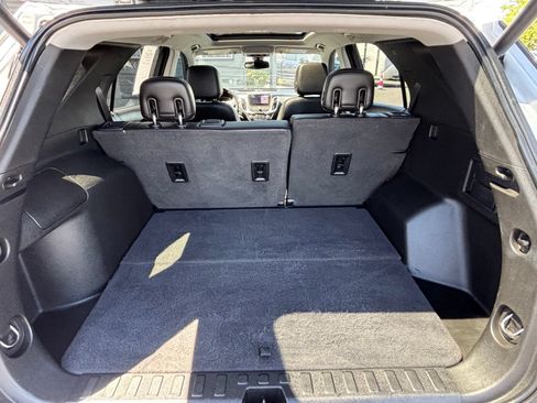 Used 2020 Chevrolet Equinox Premier AWD/4WD image 10