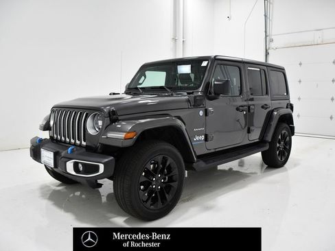 Used 2023 Jeep Wrangler Unlimited Sahara w/ Cold Weather Group AWD/4WD image 1