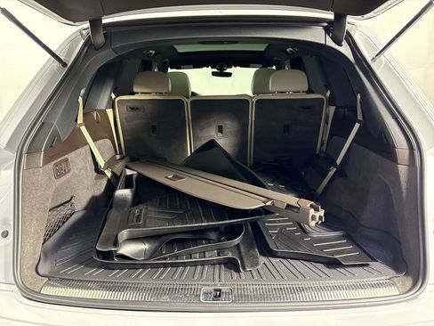 Used 2017 Audi Q7 3.0T Prestige AWD/4WD image 34