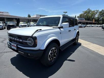 New 2026 Ford Bronco Outer Banks