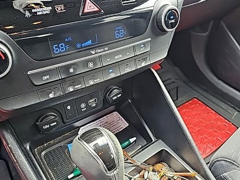 Used 2021 Hyundai Tucson Sport image 24