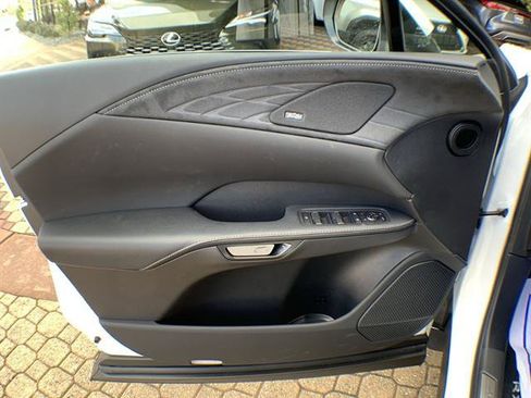 Used 2026 Lexus RX 450h AWD image 13