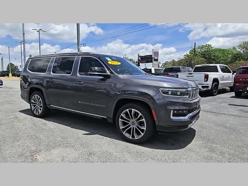 Used 2024 Jeep Grand Wagoneer L Series III w/ Rear Seat Video Group 1 AWD/4WD image 38