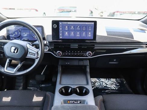 Used 2024 Honda Prologue EX image 13
