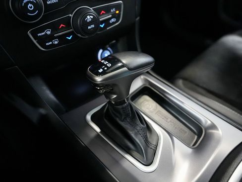 Used 2022 Dodge Charger Scat Pack RWD image 17