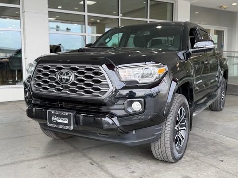 Certified 2021 Toyota Tacoma TRD Sport w/ Technology Package image 3