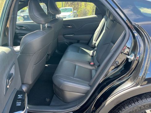 Used 2025 Toyota Crown XLE image 21