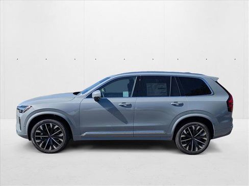 New 2026 Volvo XC90 B6 Ultra w/ Protection Package image 10