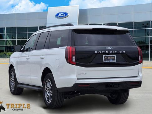 New 2026 Ford Expedition Active RWD image 4