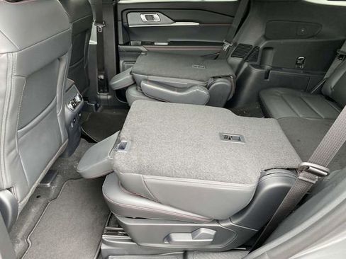 New 2026 Ford Explorer ST-Line w/ ST-Line Street Pack image 11