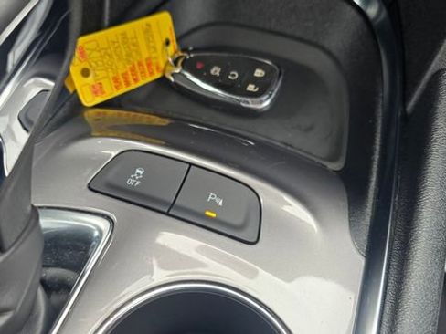 Used 2024 Chevrolet Malibu LT image 20