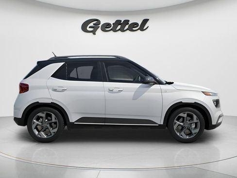 New 2026 Hyundai Venue SEL FWD image 4