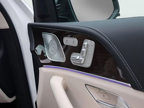 New 2026 Mercedes-Benz GLS 450 4MATIC image 13