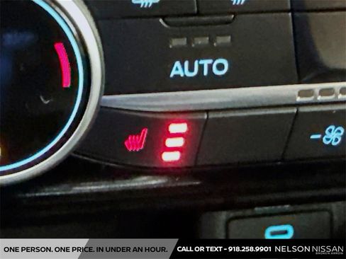 Used 2022 Ford Escape SE w/ SE Sport Appearance Package image 20