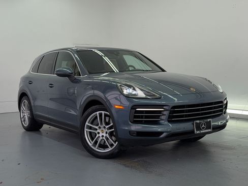 Used 2019 Porsche Cayenne S AWD/4WD image 6