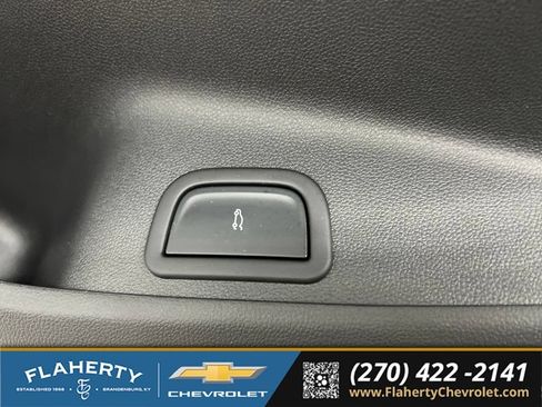 Used 2025 Chevrolet Traverse Z71 w/ Enhanced Driving Package AWD/4WD image 24