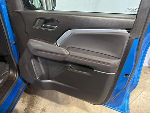 Used 2023 Chevrolet Colorado Z71 w/ Z71 Convenience Package 2 image 21