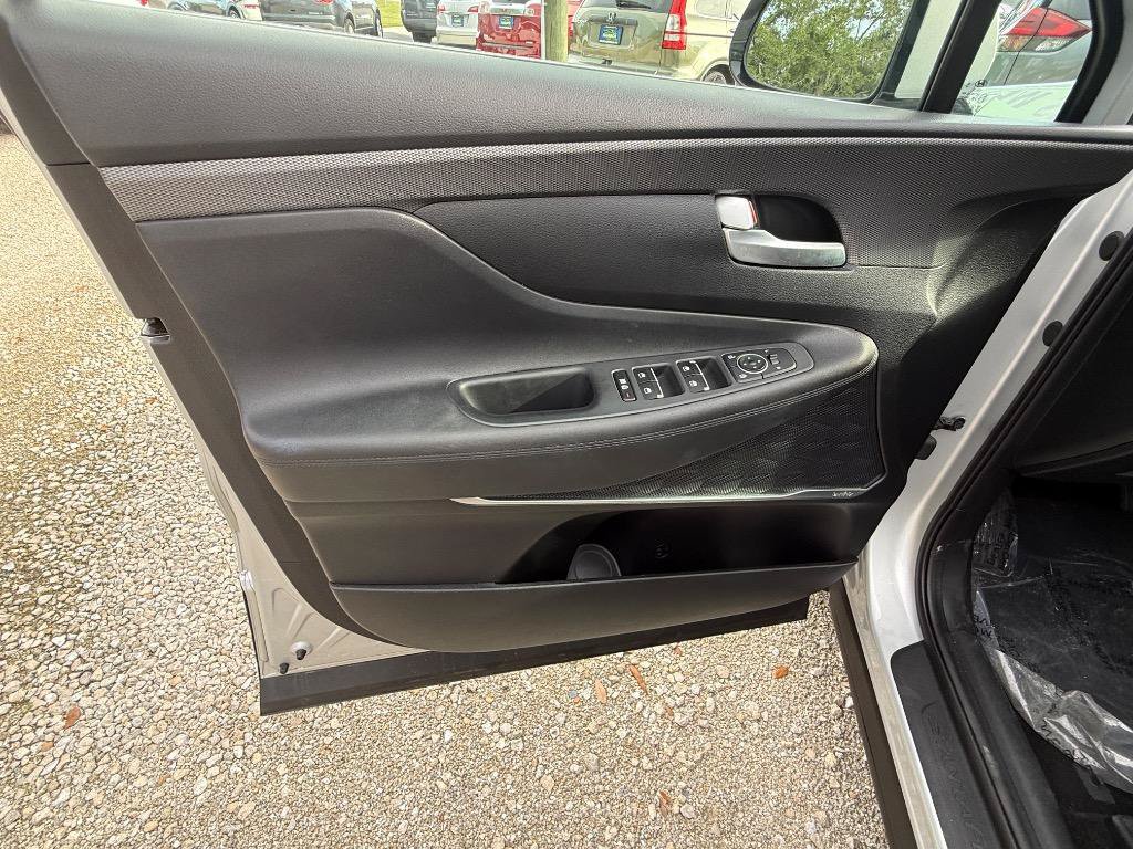 Used 2019 Hyundai Santa Fe SEL w/ Cargo Package FWD image 11