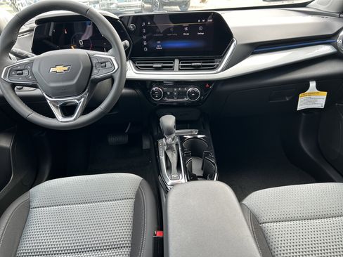 New 2025 Chevrolet Trax LT w/ Driver Confidence Package image 67