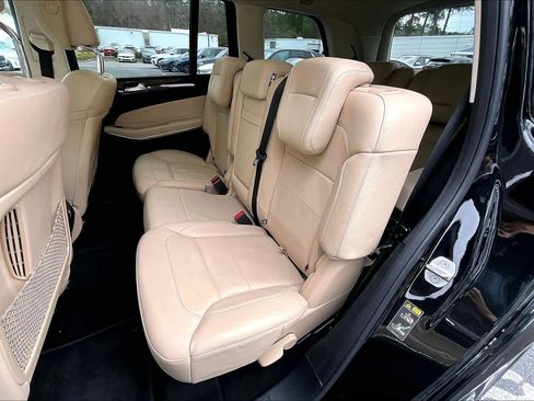 Used 2019 Mercedes-Benz GLS 550 4MATIC image 21