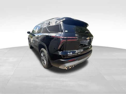 Used 2026 Chevrolet Traverse LT AWD/4WD image 4