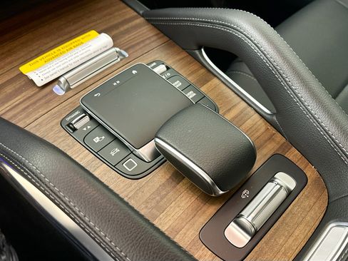 Certified 2026 Mercedes-Benz GLS 450 4MATIC image 22