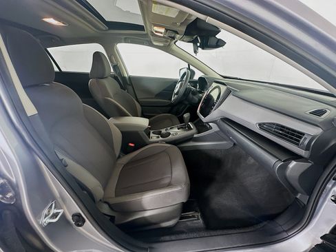 Used 2025 Subaru Crosstrek 2.5i Premium AWD/4WD image 31