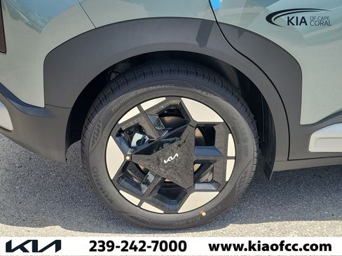 New 2027 Kia Seltos S FWD image 9