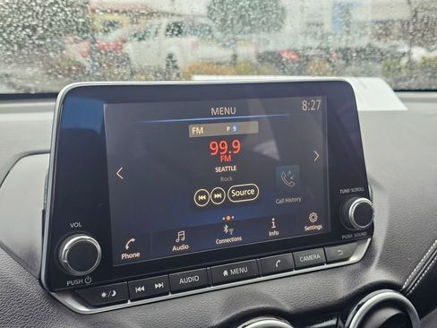 Used 2020 Nissan Sentra SV w/ Electronics Package FWD image 22
