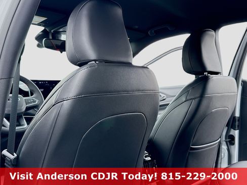 New 2026 Jeep Compass Limited image 6