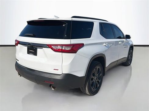 Used 2021 Chevrolet Traverse RS image 3