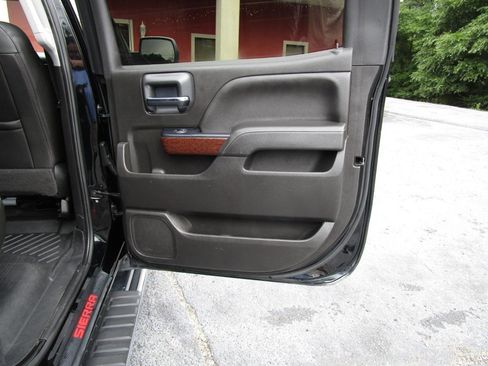 Used 2018 GMC Sierra 1500 SLT w/ SLT Premium Package AWD/4WD image 31