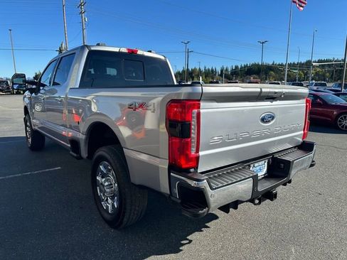 Used 2023 Ford F250 Lariat w/ Lariat Ultimate Package image 5