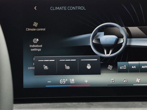 New 2026 BMW X5 xDrive50e w/ Executive Package image 23