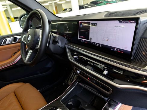 Used 2024 BMW X5 M60i image 34