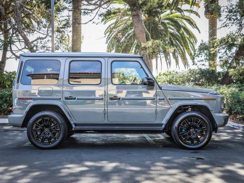 Used 2025 Mercedes-Benz G 580 w/ EQ Technology image 26