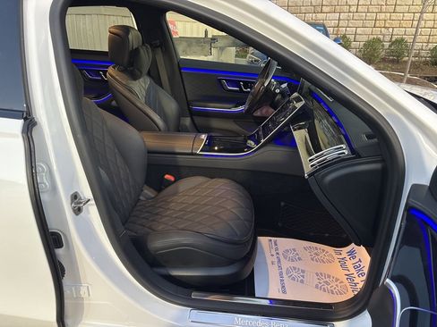 Used 2025 Mercedes-Benz S 580 S 580 image 19