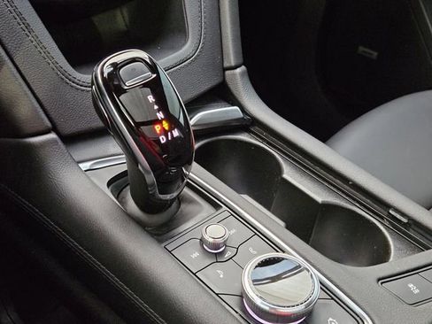 New 2025 Cadillac XT6 Luxury image 22