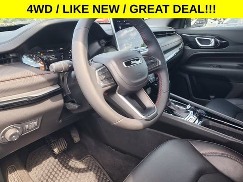 Used 2026 Jeep Compass Trailhawk AWD/4WD image 16